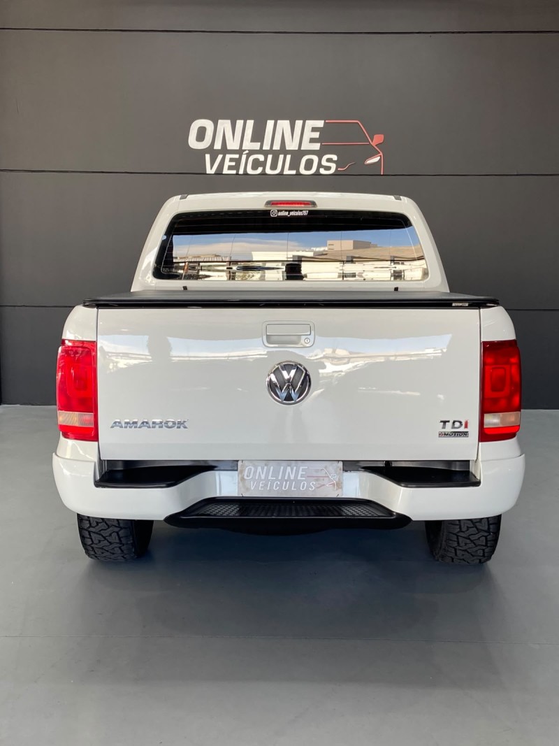 AMAROK 2.0 TRENDLINE 4X4 CD 16V TURBO INTERCOOLER DIESEL 4P MANUAL - 2015 - FARROUPILHA