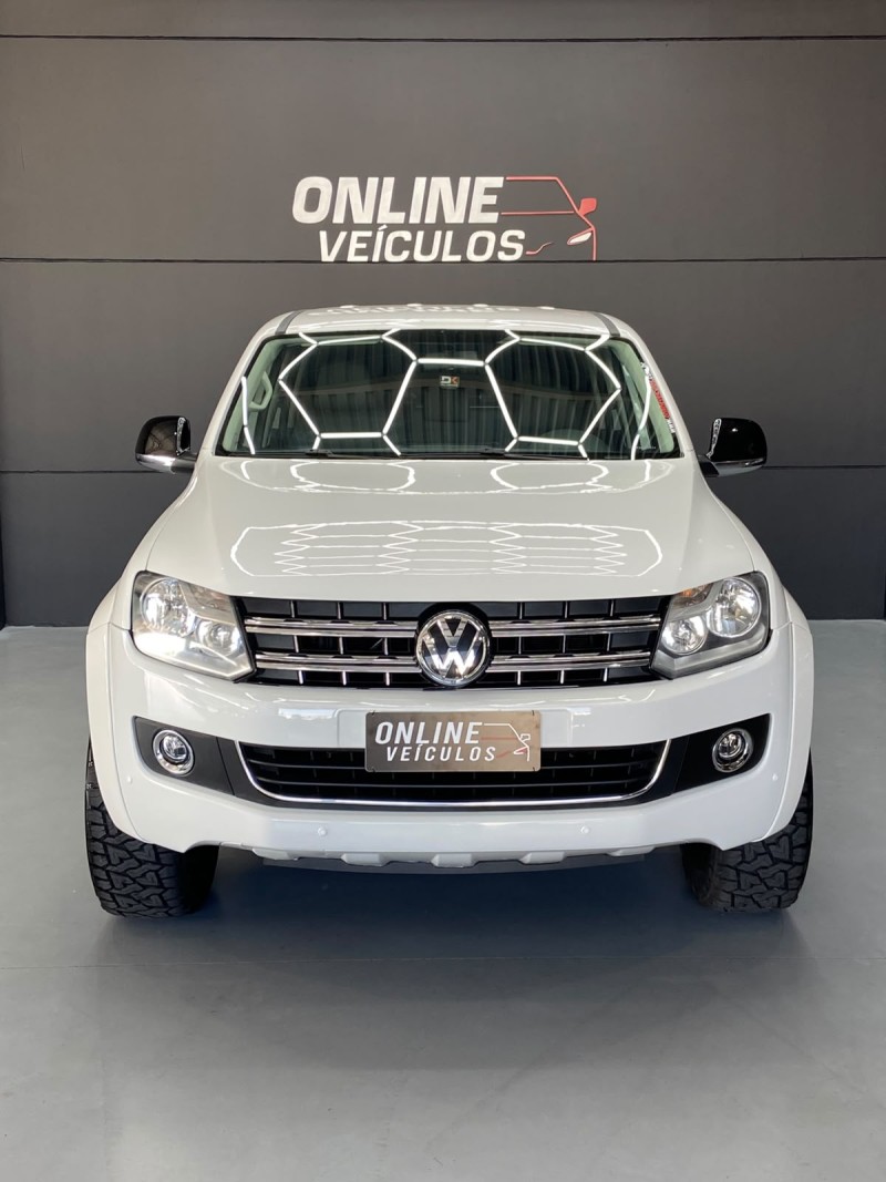 AMAROK 2.0 TRENDLINE 4X4 CD 16V TURBO INTERCOOLER DIESEL 4P MANUAL - 2015 - FARROUPILHA