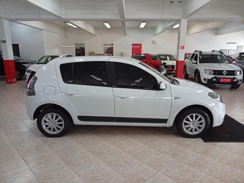 SANDERO 1.6 PRIVILÉGE 16V FLEX 4P AUTOMÁTICO - 2014 - CAXIAS DO SUL