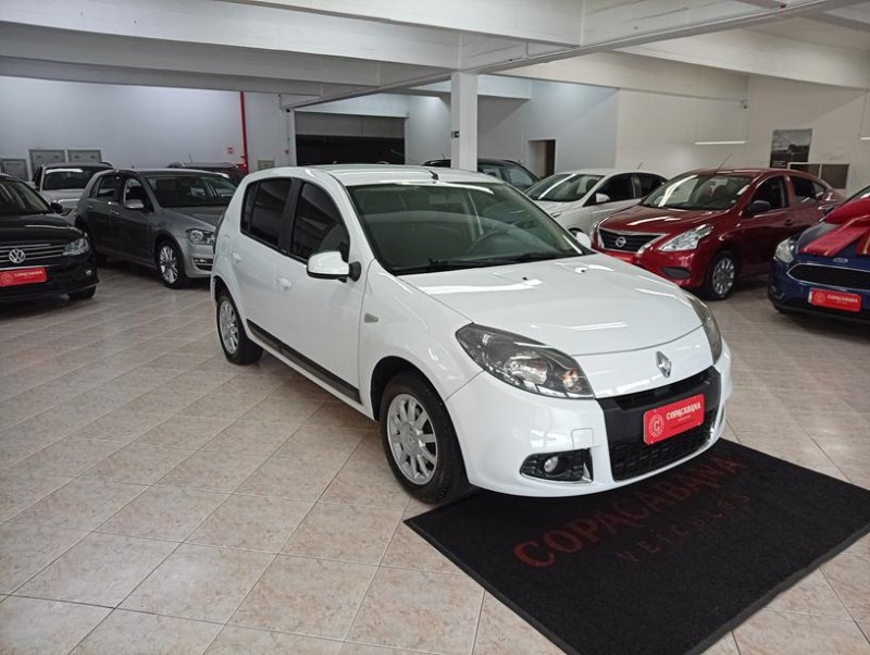SANDERO 1.6 PRIVILÉGE 16V FLEX 4P AUTOMÁTICO - 2014 - CAXIAS DO SUL