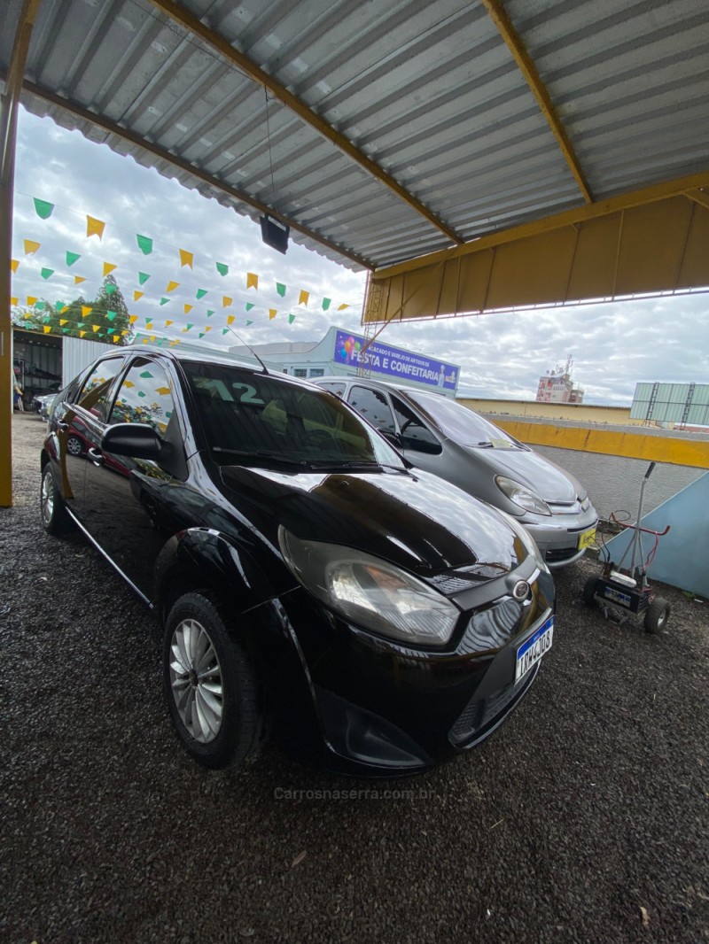 FIESTA 1.6 MPI SEDAN 8V FLEX 4P MANUAL - 2012 - SAPIRANGA