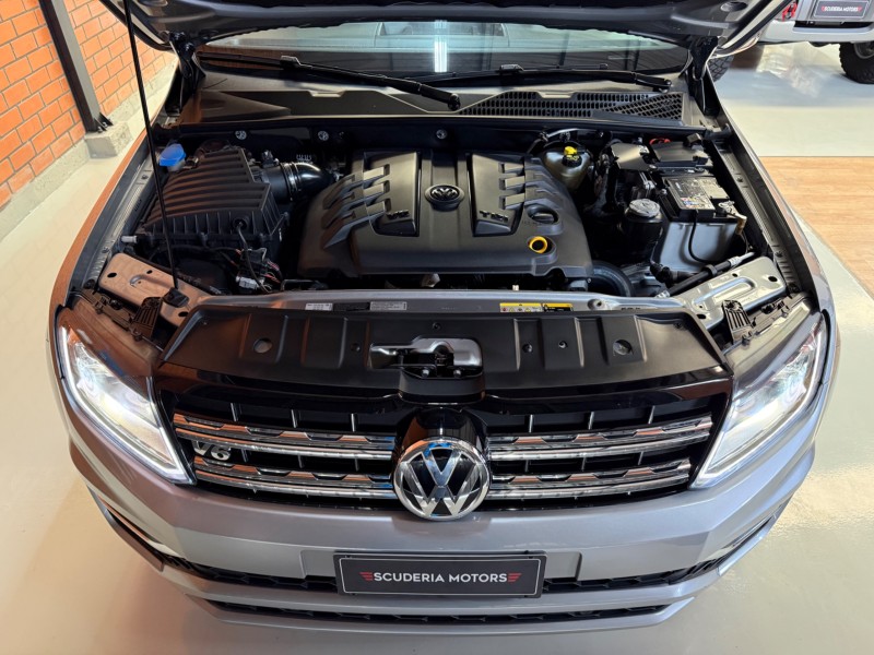 AMAROK 3.0 V6 TDI HIGHLINE CD DIESEL 4MOTION AUTOMÁTICO - 2024 - BENTO GONçALVES