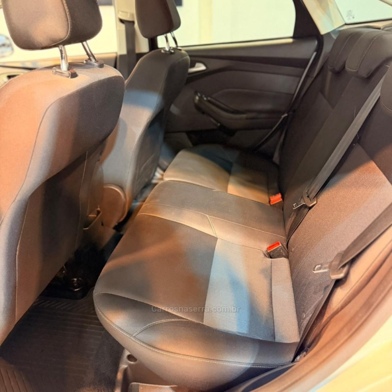 FOCUS 2.0 SE 16V FLEX 4P AUTOMÁTICO - 2017 - NOVO HAMBURGO