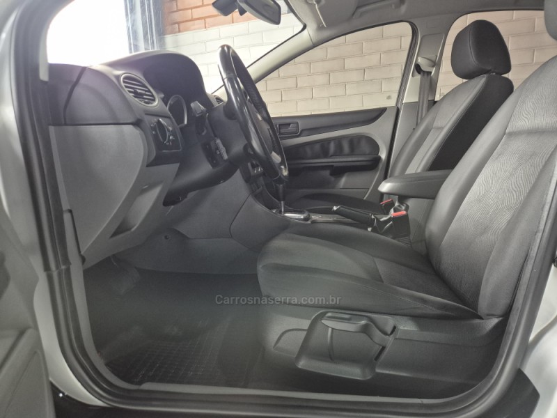 FOCUS 2.0 S SEDAN 16V FLEX 4P AUTO - 2013 - CAXIAS DO SUL