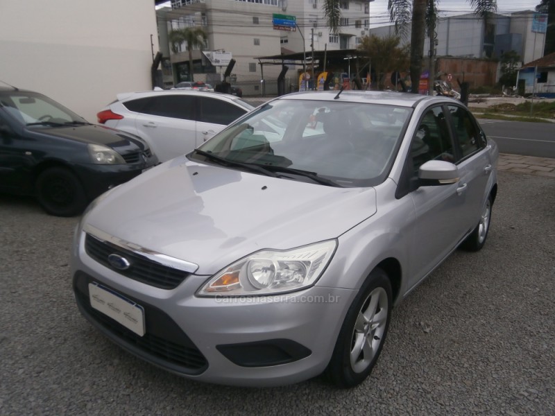 focus 2.0 glx sedan 16v gasolina 4p automatico 2009 farroupilha
