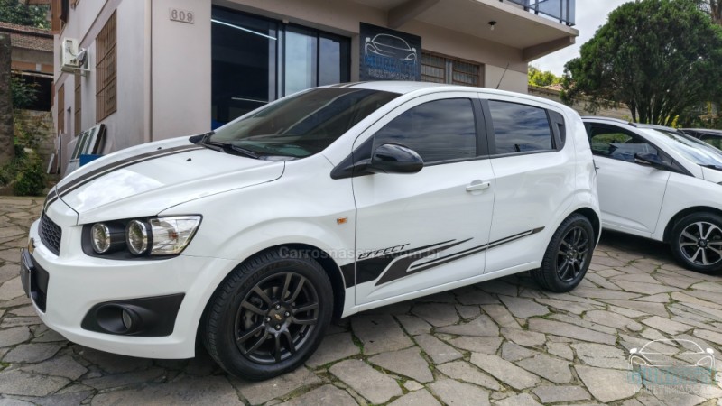 sonic 1.6 ltz effect 16v flex 4p automatico 2014 bento goncalves