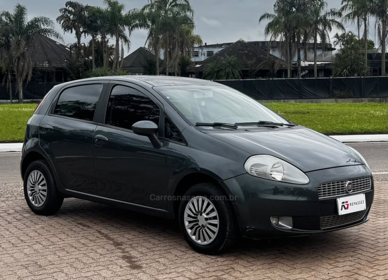 punto 1.4 attractive 8v flex 4p manual 2010 portao