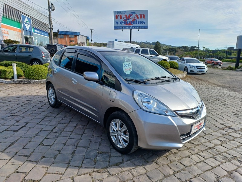 fit 1.4 lx 16v flex 4p automatico 2013 flores da cunha