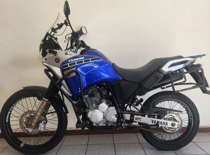 XTZ 250 TÉNÉRÉ