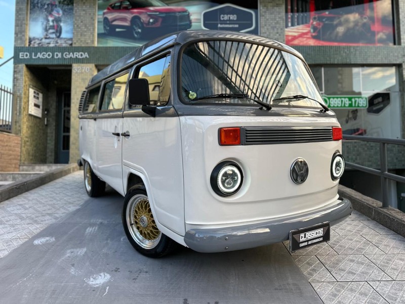 kombi 1.6 mi std lotacao 8v gasolina 3p manual 2003 caxias do sul