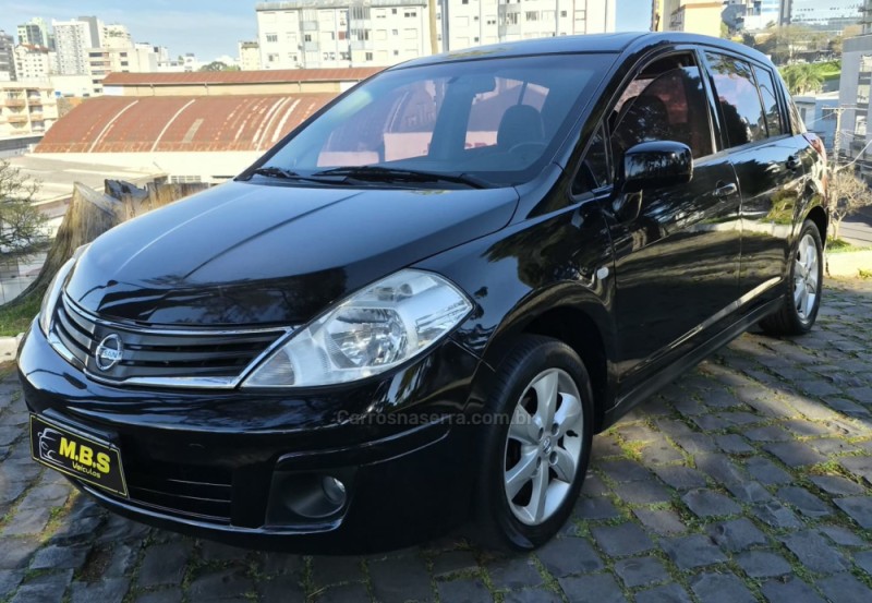 tiida 1.8 sl 16v flex 4p manual 2011 caxias do sul
