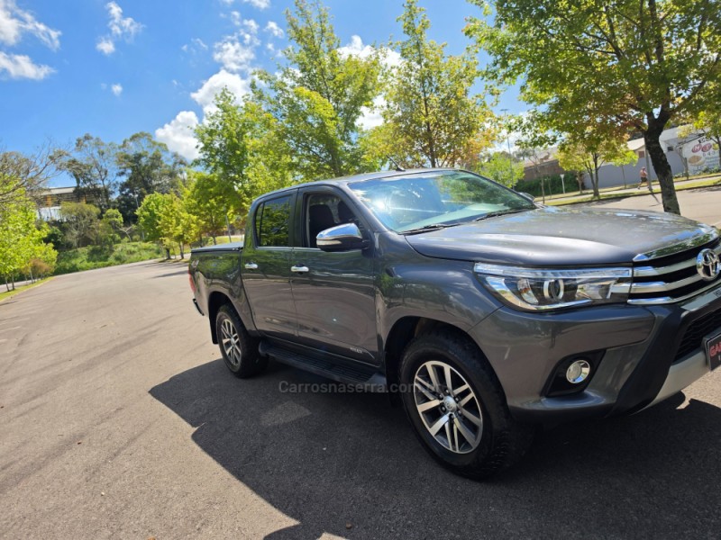 hilux 2.8 srx plus 4x4 cd turbo diesel 4p automatico 2017 bento goncalves