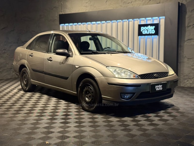 focus 1.6 gl sedan 16v flex 4p manual 2008 farroupilha