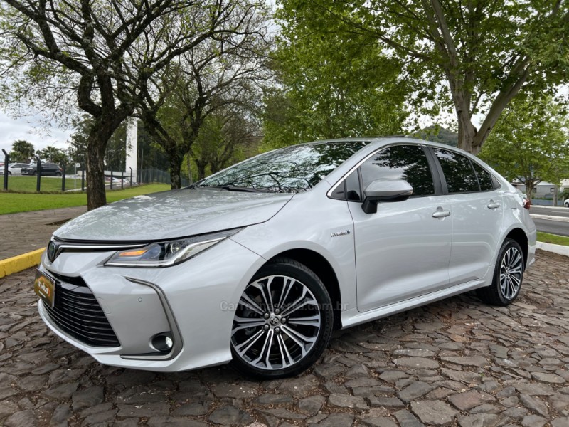 corolla 1.8 altis premium 16v hibrido 4p automatico 2023 dois irmaos