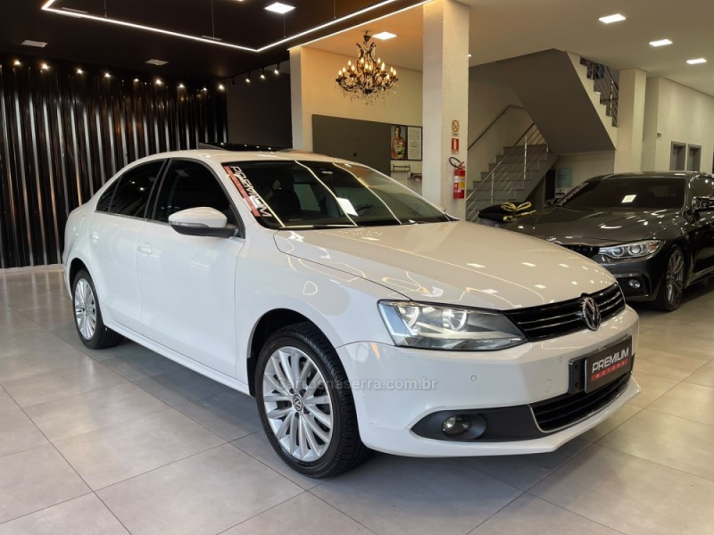 jetta 2.0 tsi dsg highline 200cv gasolina 4p automatico 2014 dois irmaos