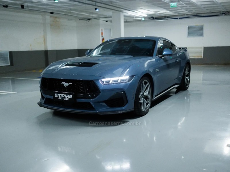 mustang 5.0 gt coupe v8 gasolina 2p automatico 2024 porto alegre