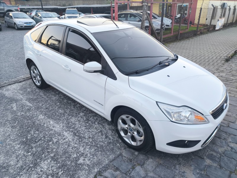 focus 2.0 titanium hatch 16v flex 4p manual 2011 farroupilha