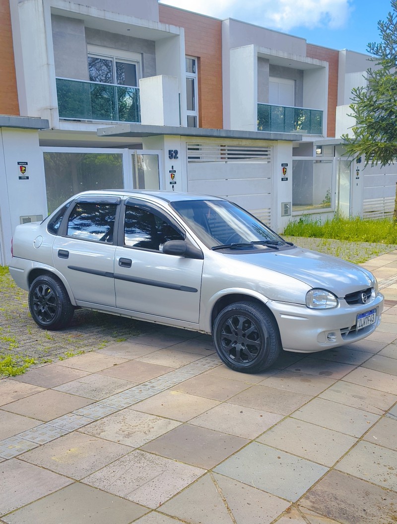 CORSA 1.0 MPFI CLASSIC SEDAN LIFE 8V FLEX 4P MANUAL