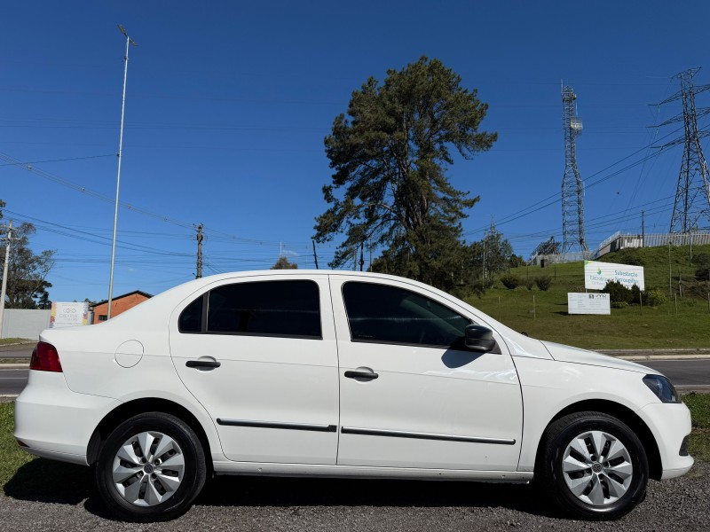 VOYAGE 1.0 MI TRENDLINE 8V FLEX 4P MANUAL