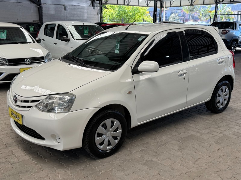 etios 1.3 xs 16v flex 4p manual 2013 caxias do sul