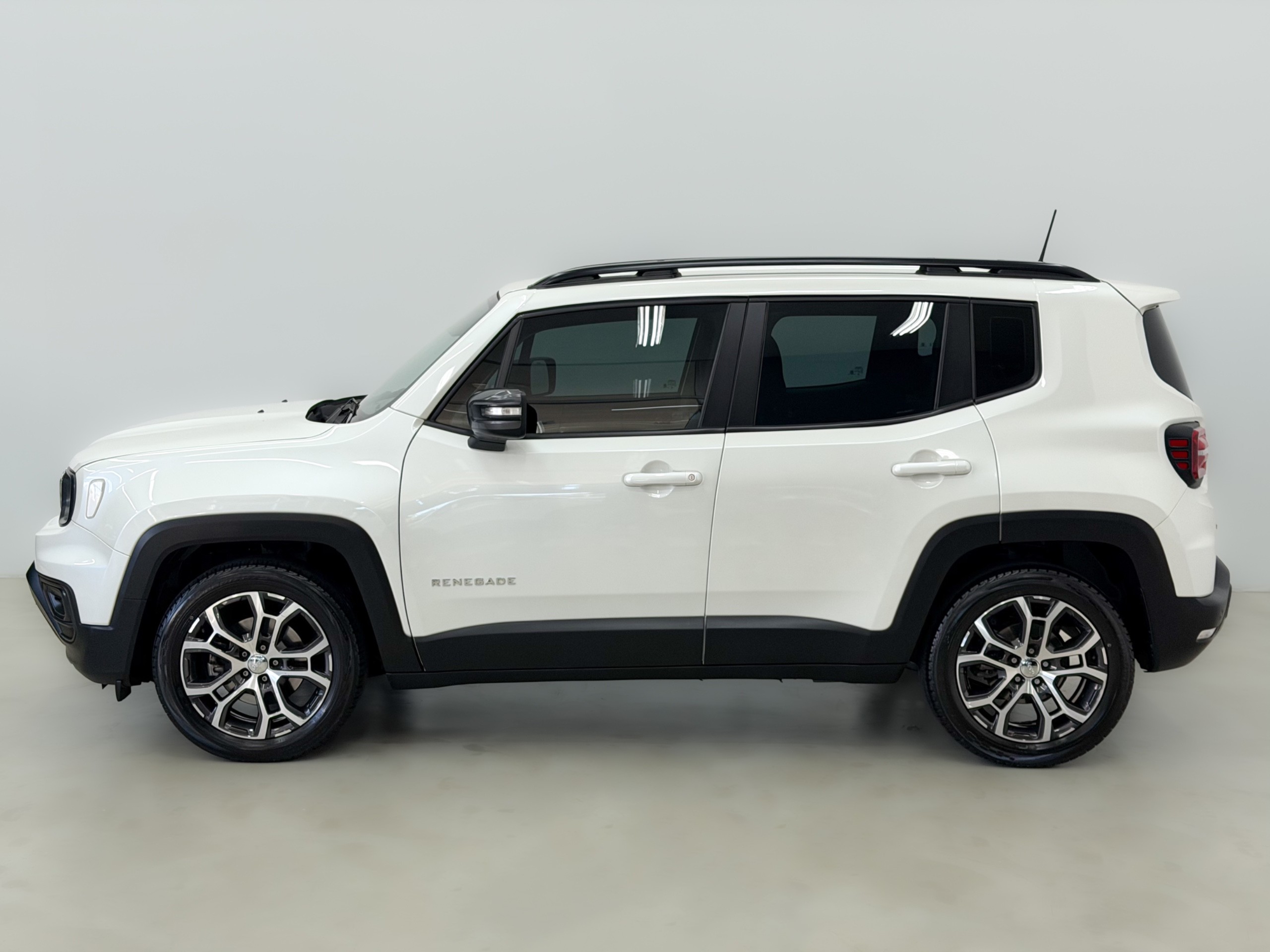 JEEP RENEGADE — foto 4