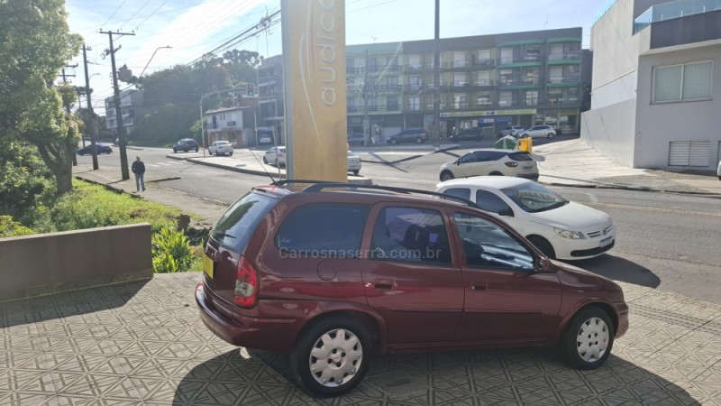 CORSA 1.6 MPFI GL SEDAN 8V GASOLINA 4P MANUAL