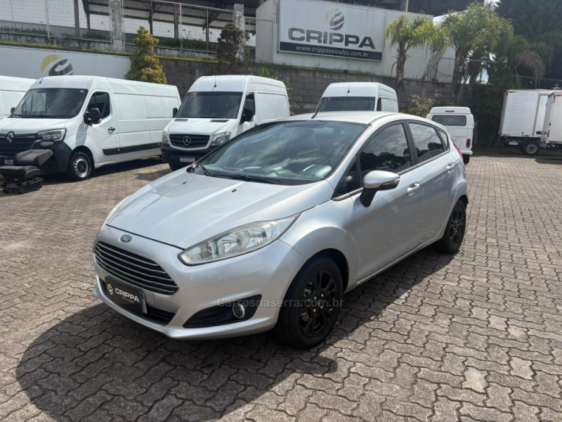 fiesta 1.6 se hatch 16v flex 4p automatico 2015 farroupilha