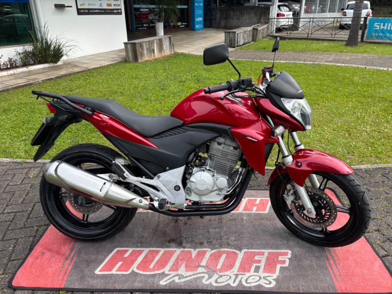 cb 300r  2013 feliz