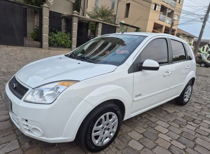 fiesta 1.0 mpi class hatch 8v flex 4p manual 2009 caxias do sul
