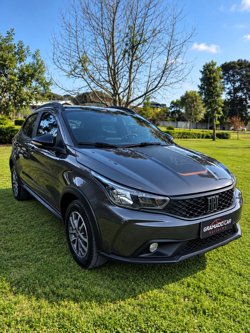 argo 1.3 8v trekking flex 4p manual 2024 canela