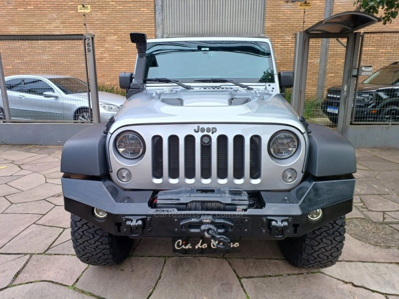 wrangler 3.6 sport 4x4 v6 24v gasolina 2p automatico 2015 bento goncalves