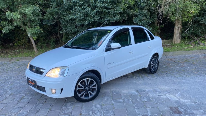 corsa 1.4 mpfi premium sedan 8v flex 4p manual 2011 caxias do sul