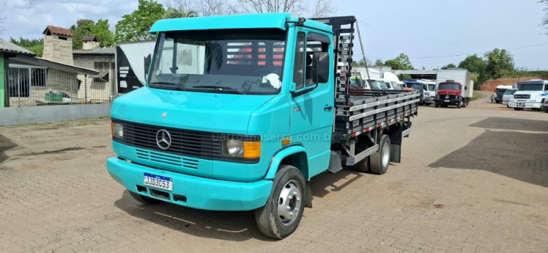 710  1997 portao