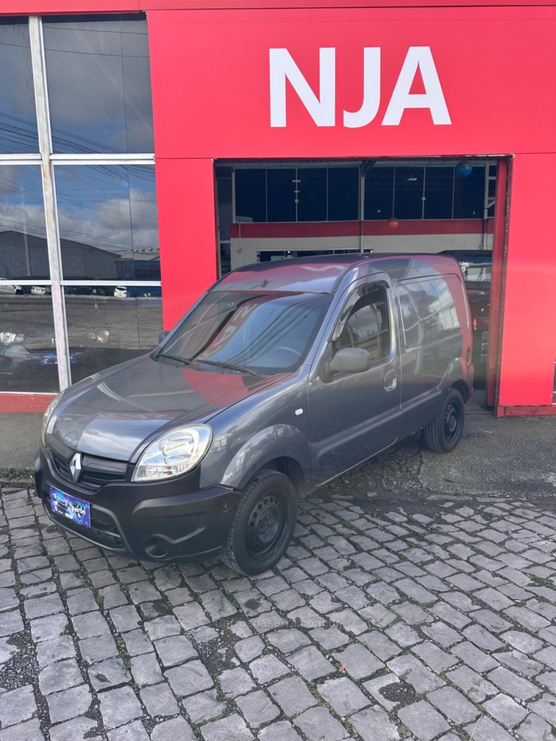 kangoo 1.6 express 16v flex 4p manual 2015 caxias do sul
