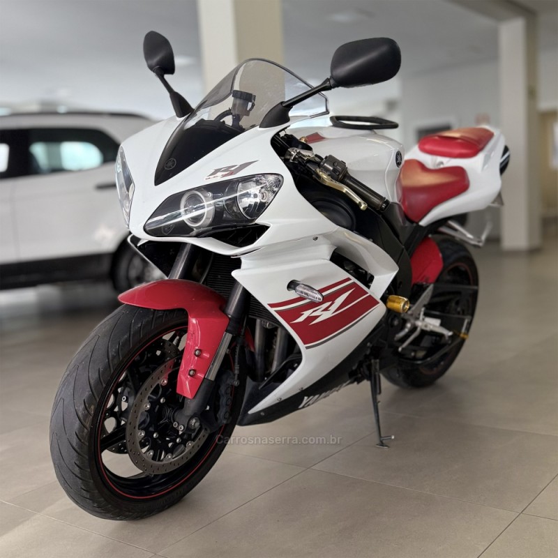 yzf r1 2008 flores da cunha