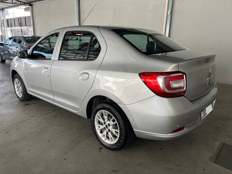 logan 1.6 zen 16v flex 4p manual 2022 caxias do sul