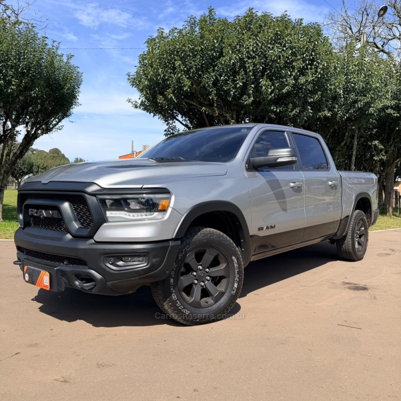1500 rebel 5.7 hemi v8 cd 4x4 gasolina 4p automatica 2022 vacaria