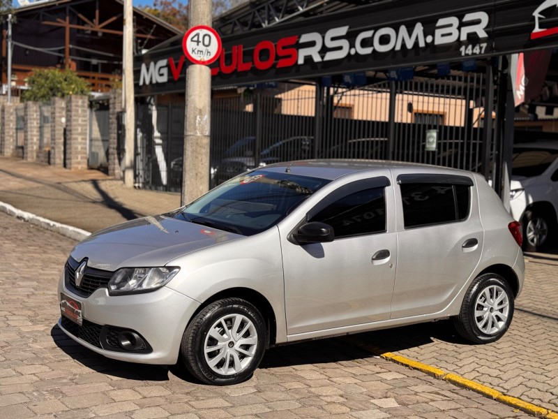 sandero 1.0 authentique 16v flex 4p manual 2015 caxias do sul