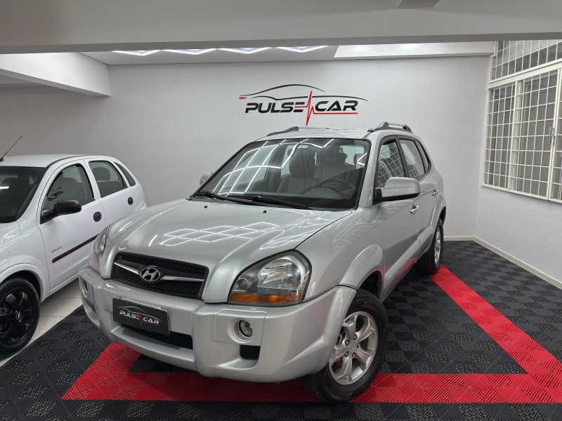 tucson 2.0 mpfi gl 16v 142cv 2wd gasolina 4p manual 2010 caxias do sul