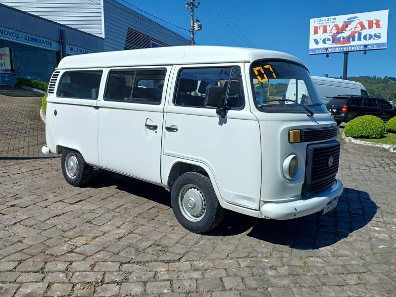 KOMBI 1.4 MI STD LOTAÇÃO 8V FLEX 3P MANUAL