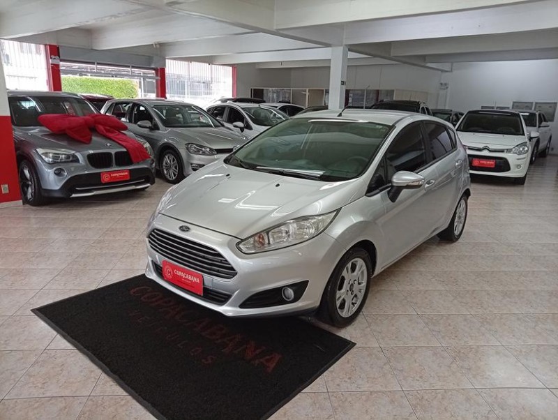 fiesta 1.6 se hatch 16v flex 4p automatico 2015 caxias do sul