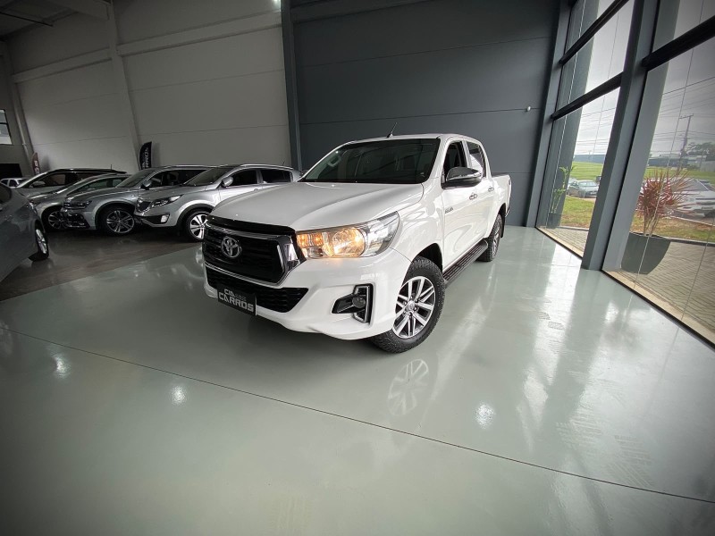 hilux  2019 lajeado