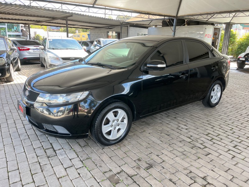 cerato 1.6 sedan 16v gasolina 4p manual 2010 caxias do sul
