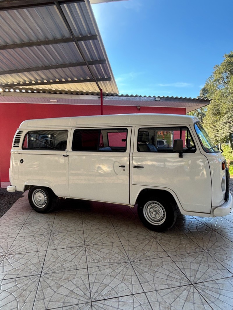KOMBI 1.4 MI STD LOTAÇÃO 8V FLEX 3P MANUAL