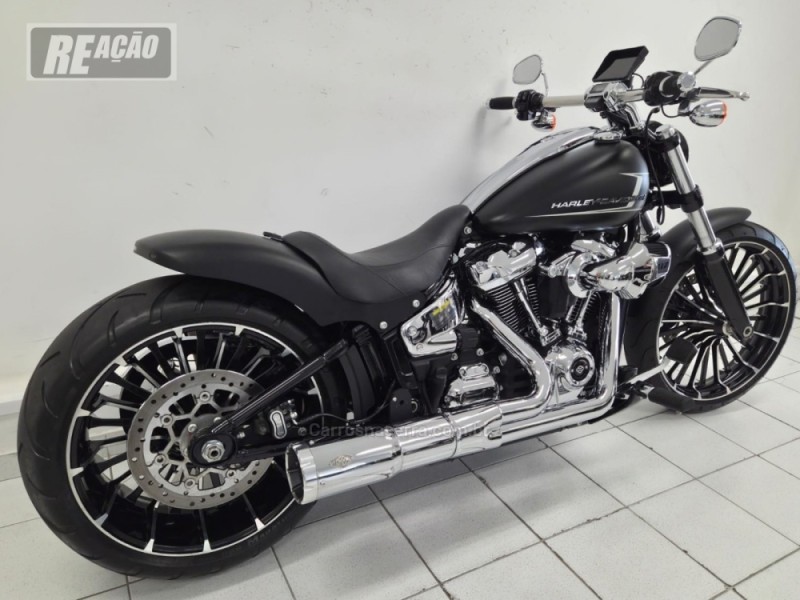 softail breakout 2023 caxias do sul