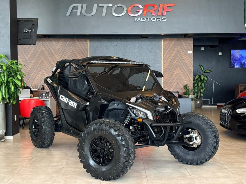 maverick xrs x3 xrs turbo rr smart shox 2018 campo bom