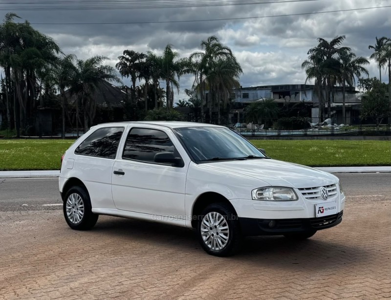 gol 1.0 mi 8v flex 2p manual g.iv 2009 portao
