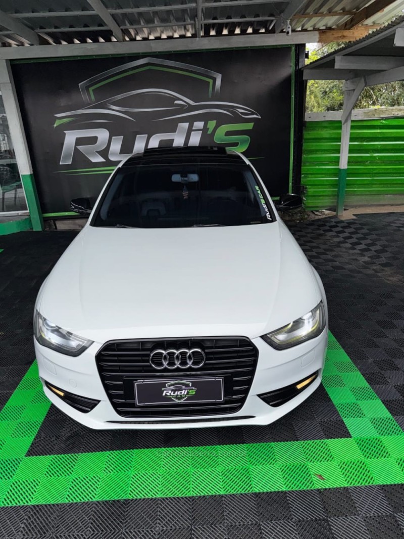 Audi A4 1.8 AVANT 20V TURBO GASOLINA 4P MULTITRONIC 2015