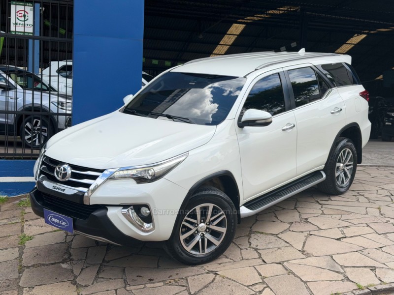 hilux sw4 2.8 srx 4x4 16v turbo intercooler diesel 4p automatico 2017 caxias do sul