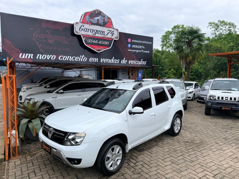 duster 2.0 dynamique 4x2 16v flex 4p automatico 2016 tres coroas